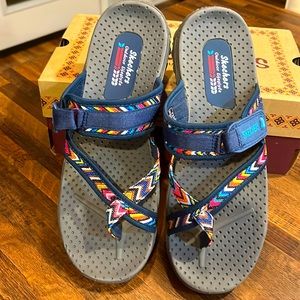 Skechers women toe thong